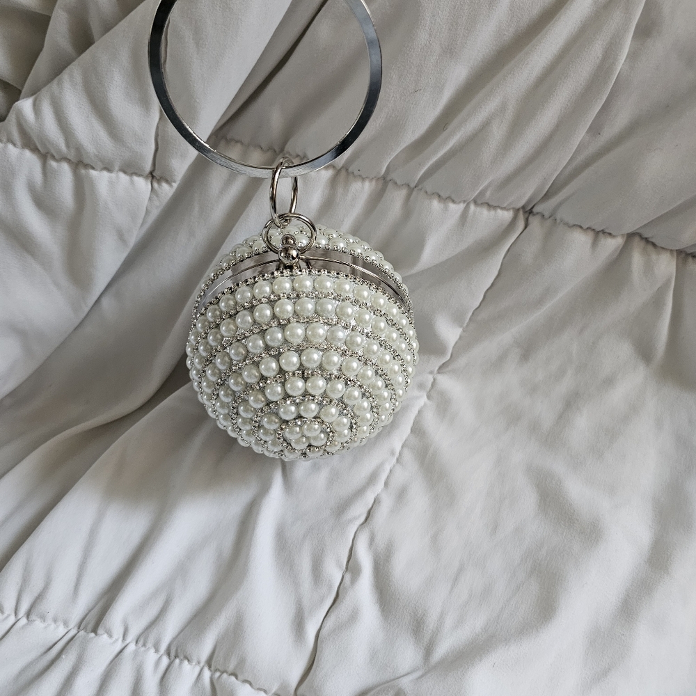 pearl ball evening clutch